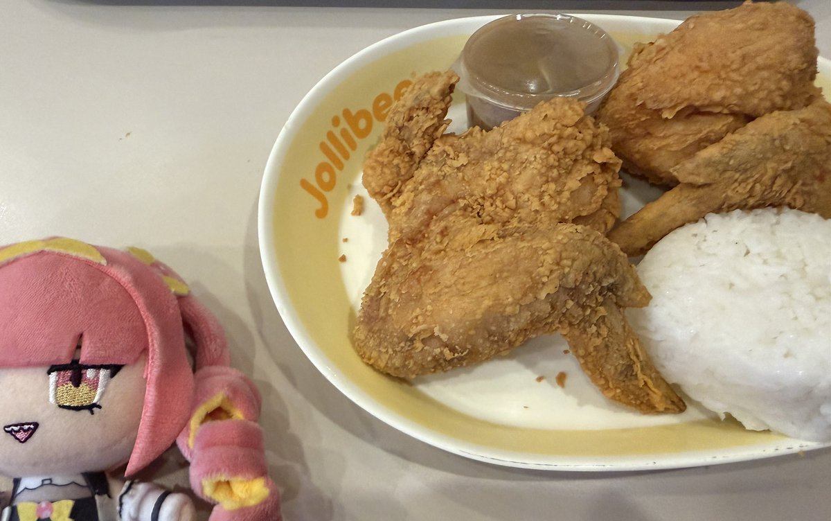 aiobahn81's tweet photo. #jollibeetwt https://t.co/6vqcMyNI02