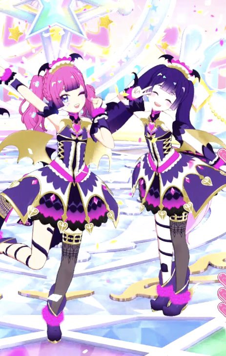 pompomshiyo's tweet photo. ぴあんちゃん(@p_iluzz )お呼び出し〜💜

ツインテゆらゆらなふたりで終始可愛い！！！"(∩>ω<∩)"
サイリウムあろまの申し子すぎるෆ.*･ﾟ https://t.co/fgBosmCFni