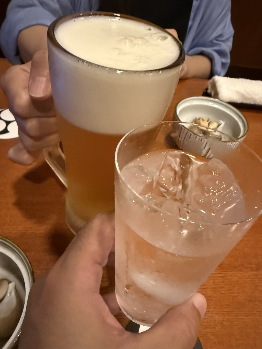 sohei1113's tweet photo. よしもとお笑いライブ、めちゃくちゃ面白かった🤣
余韻に浸りながら乾杯🍻 https://t.co/zJ4cehAwTg