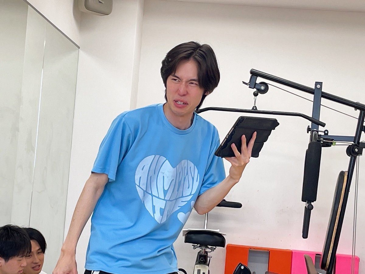 ZIG_ZAG_BITE's tweet photo. ◤ #青ピン2026 稽古場ショット📷 ◢

第3話のお稽古スタート🍁🍂
皆様にお届けできる日が楽しみです‼️

#劇団ジグザグバイト 10th CHRONICLE
『たすけて！青春ピンチヒッター！！』

第3話：9/5(土)〜6(日)
第4話：10/10(土)〜11(日)

📍天神劇場(あんみつ姫)

🎫 チケット先行発売：6/23(火) 12:00〜 https://t.co/RCXStbKczQ