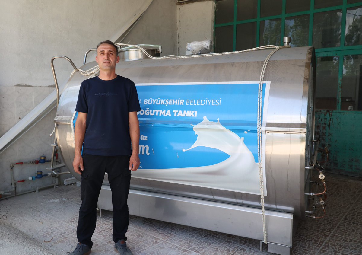 ANTALYABB's tweet photo. Üreticilerimize ekipman destekleri sürüyor🥛🐄

Yerelden kalkınma hedefimizle tarımsal kalkınma kooperatiflerimize ekipman desteğimizi sürdürüyoruz. https://t.co/NATk8ktm2y