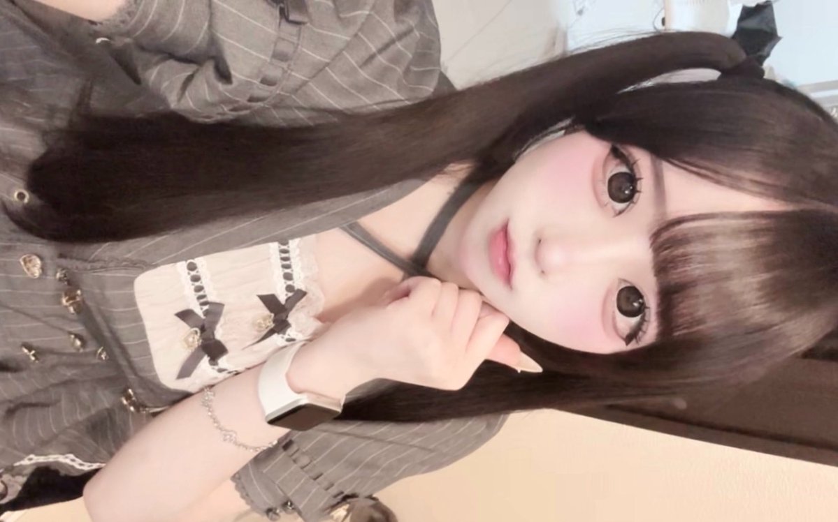 2ynnll's tweet photo. はらぺこあおむしとおります🐛 https://t.co/IWFdRc1bJA