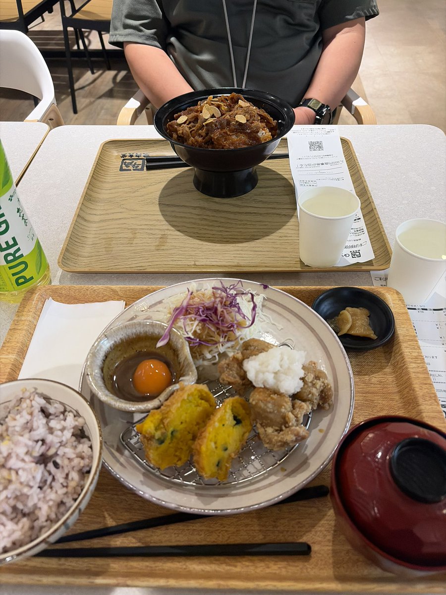 1999Komasan's tweet photo. 今日の夕飯です！ https://t.co/zxD72un2LO
