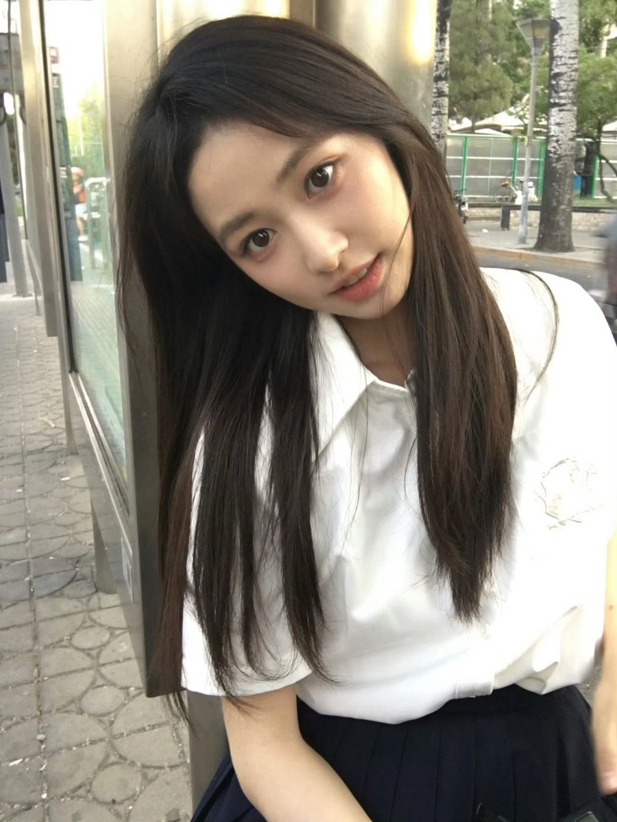 밤! tweet media