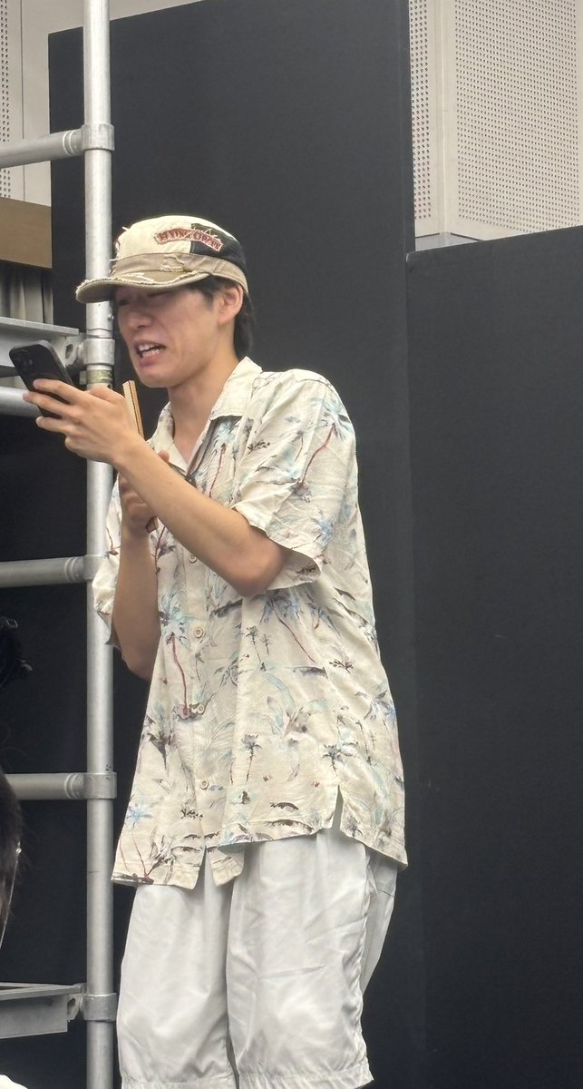 Hako87354374's tweet photo. #僕メド
公開稽古✨
演出中のぬまちゃんめちゃかっこよかった✨
笑いながら演出してるの印象的😆
ぬまちゃんの作る曲エモくて大好き
桃源道理さんのハーモニーでより素敵に✨
本番では生演奏、生バンド
めちゃわかる！と感情移入してしまった
続き観たい！本公演楽しみ😊 https://t.co/Vle8sfTOJg