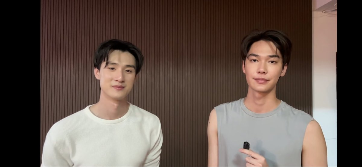 kioleona's tweet photo. Kaga pernah bosen bilang dewtee ganteng dewtee mantep karena emang seganteng dan semantep ntuu

DEWTEE STILL SHINING #WithDewTeeAlways https://t.co/liQGw5is7x