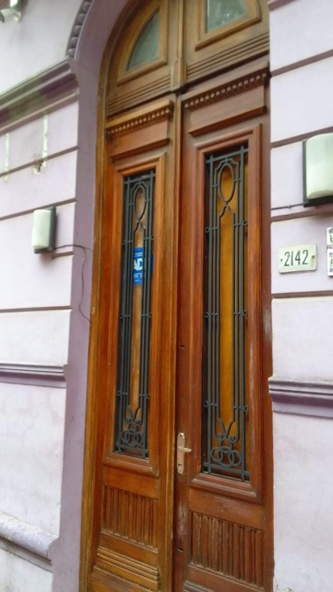 SommaLuis's tweet photo. Gente por acá algunas de las tantas puertas que he restaurado, el resultado final. Todas con distintas dificultades. Así quedan. 091470996/091470997 si necesitan me escriben. Gracias a todos como siempre. https://t.co/vnVLrk1DYp