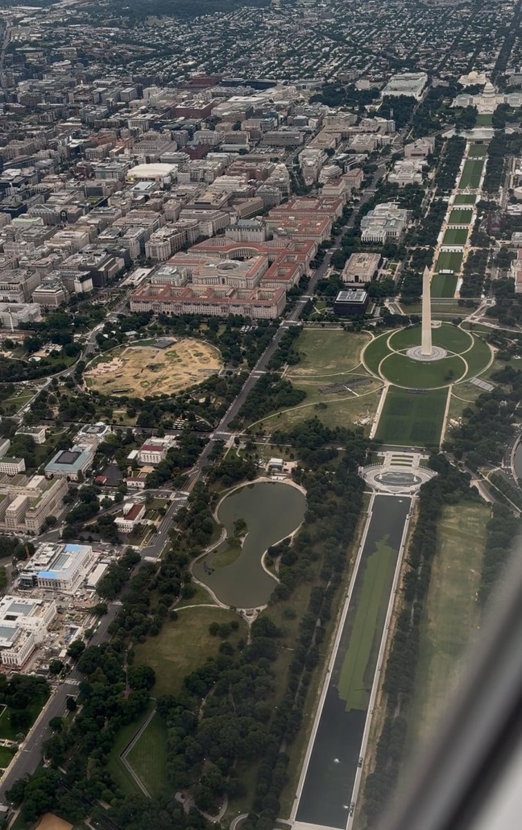 SpencerSays's tweet photo. The reflecting pool, national mall, and ellipse this morning. https://t.co/m48nGO1ioy