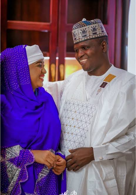 jibreelKhalil's tweet photo. Few days ago, Shafa’atu Kamal— Saleem Goje’s wife was applauded and cheered for standing by her husband, despite the glaring evidence of his sheer infidelities and multiple involvement with many suitors. 

But Aisha Humaira is getting dragged by the same set of people for correcting the disdainful mockery of her husband by an indigenous Pop singer. I detest the hypocrisy of Arewa twitter, selecting your favorite victim base on political affiliation is nothing short of absolute hypocrisy. 

Like Shafa, Aisha reserved the right to fight any dunce in defense of her soulmate.