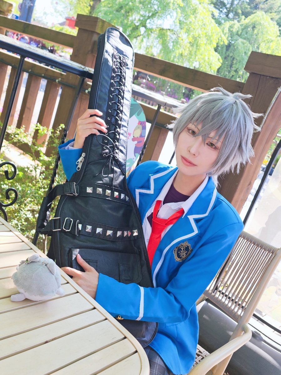 hzw_cos's tweet photo. 【Cos】
あんスタ / enst!!
大神 晃牙

🐺🎸
📸 @szredbox https://t.co/V2vst3OI6O