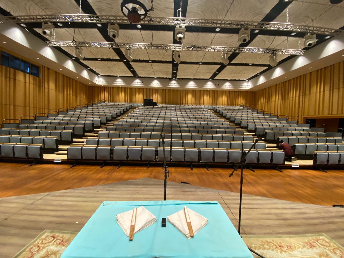 liaiseees's tweet photo. Just got front-row seats for tonight’s indie band live show! The energy’s already unreal—can’t wait to scream along to all my favorite tracks! https://t.co/MIFrwbCzI9