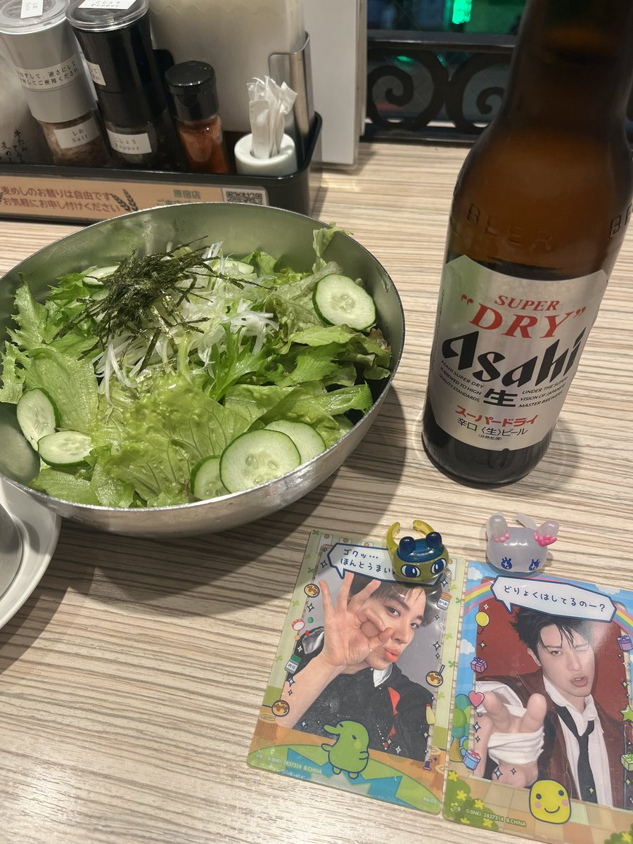 rinrinrenren5's tweet photo. 娘とALD1のポップアップ行って
現場でトレカ交換1時間粘った
ねぎしのサンチュサラダうますぎ https://t.co/qSiI34swvd