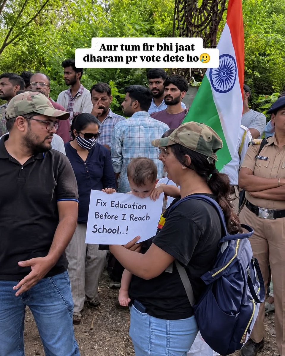 StandForCocks's tweet photo. @narendramodi The true beauty of our shared heritage: Jammu &amp; Kashmir Chief Minister Omar Abdullah visited the historic Kheer Bhawani Temple to offer prayers and personally review arrangements for the annual Mela. A powerful moment of a Muslim leader honoring and ensuring the seamless cele https://t.co/QuiNSCrqTQ