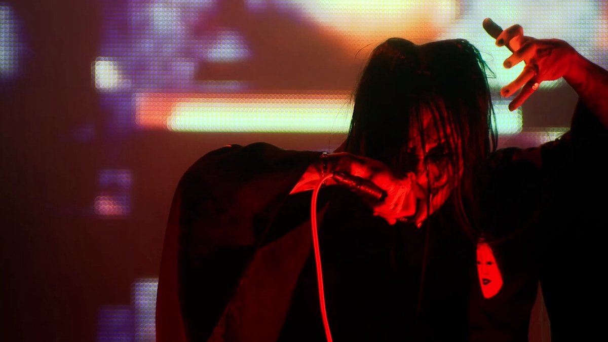 DIRENGREY_JP's tweet photo. 📺YouTube Premiering Now!!

DIR EN GREY LIVESTREAM 5 DAYS
-YouTube Exclusive Setlist by Members-
2026.06.19 [DAY1] 京

M09. 軽蔑と始まり

https://t.co/hCOGzB7Pps

#DIRENGREY5DAYS #MORTALDOWNER https://t.co/tJJYIhRPBw