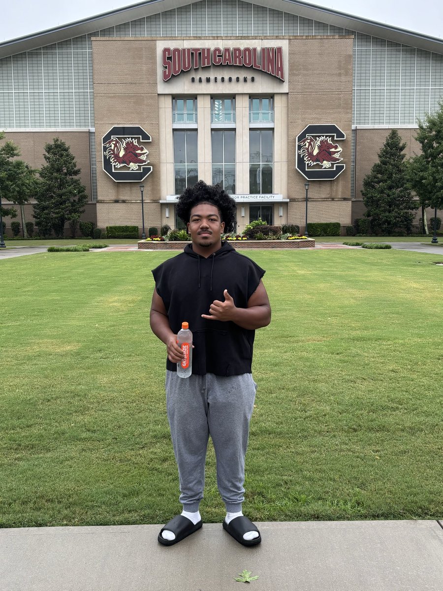 CoachMoore808's tweet photo. Do your best son, your here for a reason! 

Who Jah Bless!!
Defend the den!!! https://t.co/faWmkioEFH