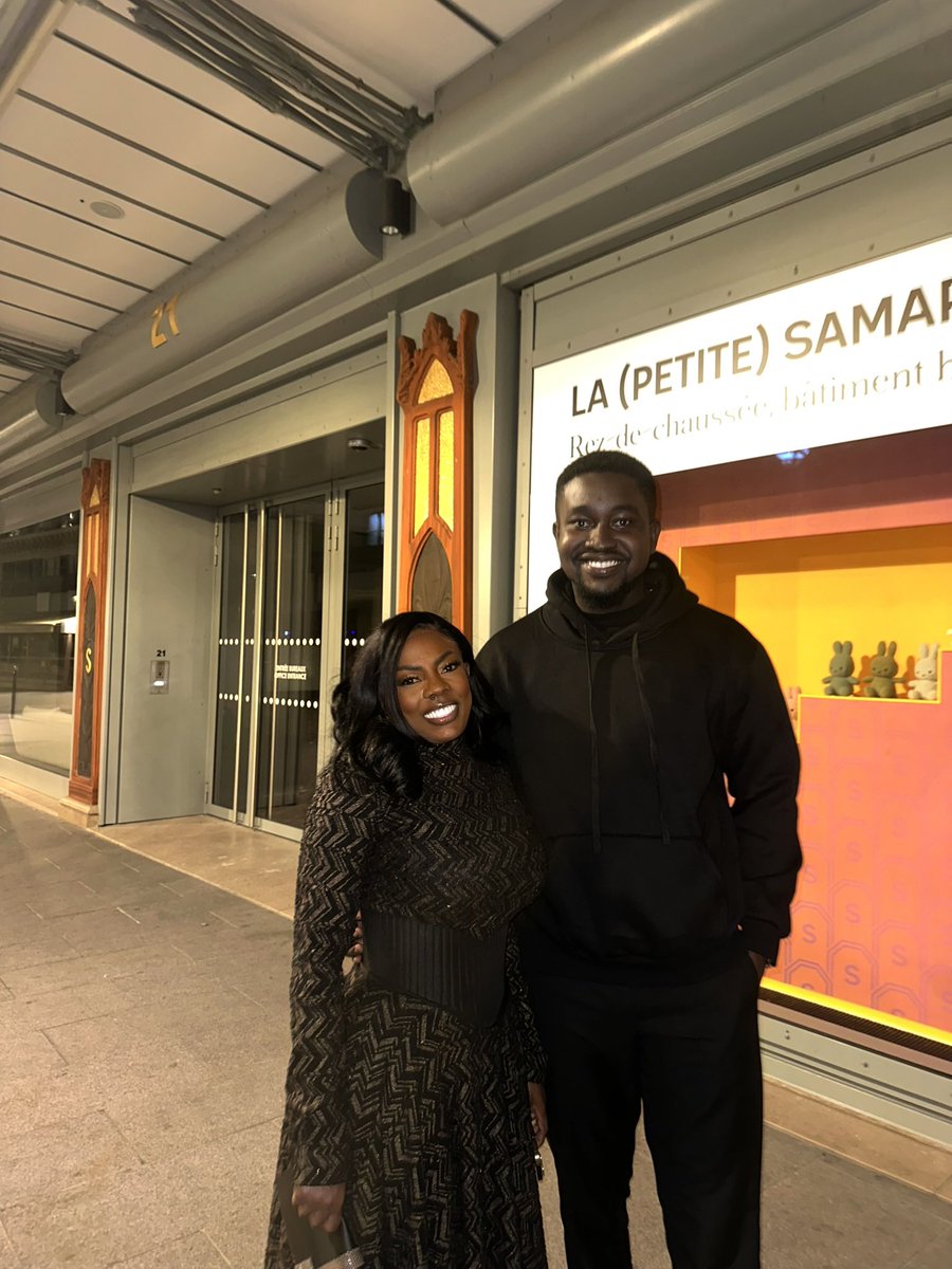 AsieduMends's tweet photo. Happy birthday @thenanaaba , I love you ❤️ https://t.co/F1XYPErUac