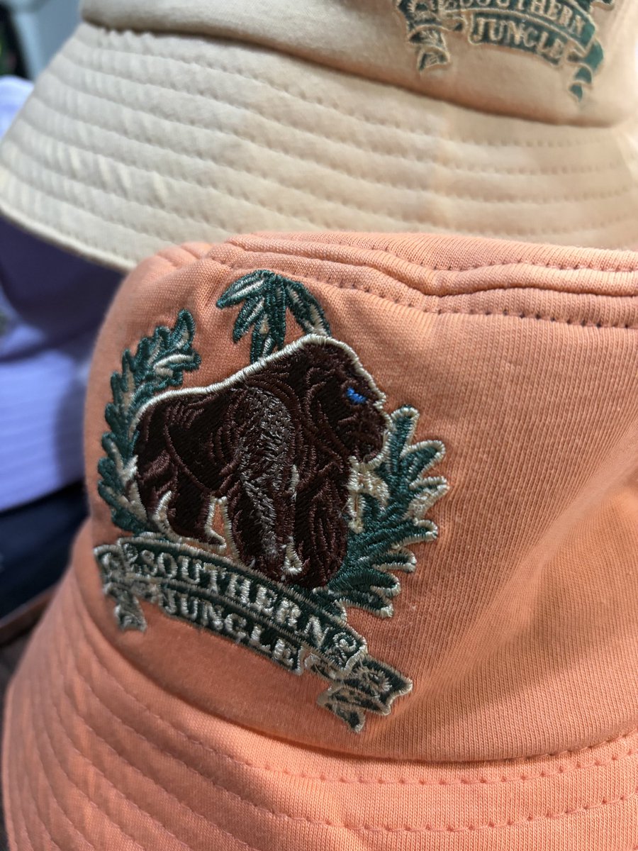 anxiousindustry's tweet photo. Make Your Custom Summer Hats ☀️ https://t.co/7PD5Iex4VW