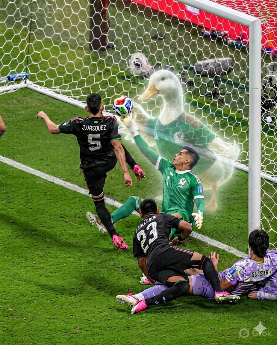 HsHugol's tweet photo. Y si vamos cambiando el escudo del 
Águila por el de un pato #México #miselecciónazteca #Worldcup2026 https://t.co/Y69z1ktmp3