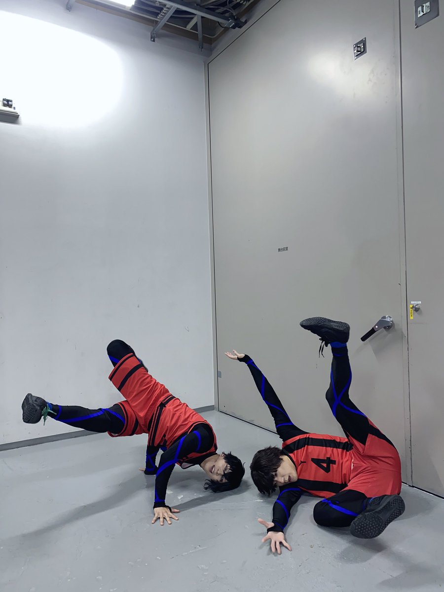 kenzzoy's tweet photo. 舞台『#ブルーロック 』-Re EPISODE 凪-
本日もありがとうございました！

めちゃくちゃにかっこいい
瀧原の光くん⚽️🕺キレッキレ💡

真似っこしようとしましたが
全然届きませんでした。堪忍…。

#ブルステ　#エピ凪 https://t.co/0IBdn3I6mc