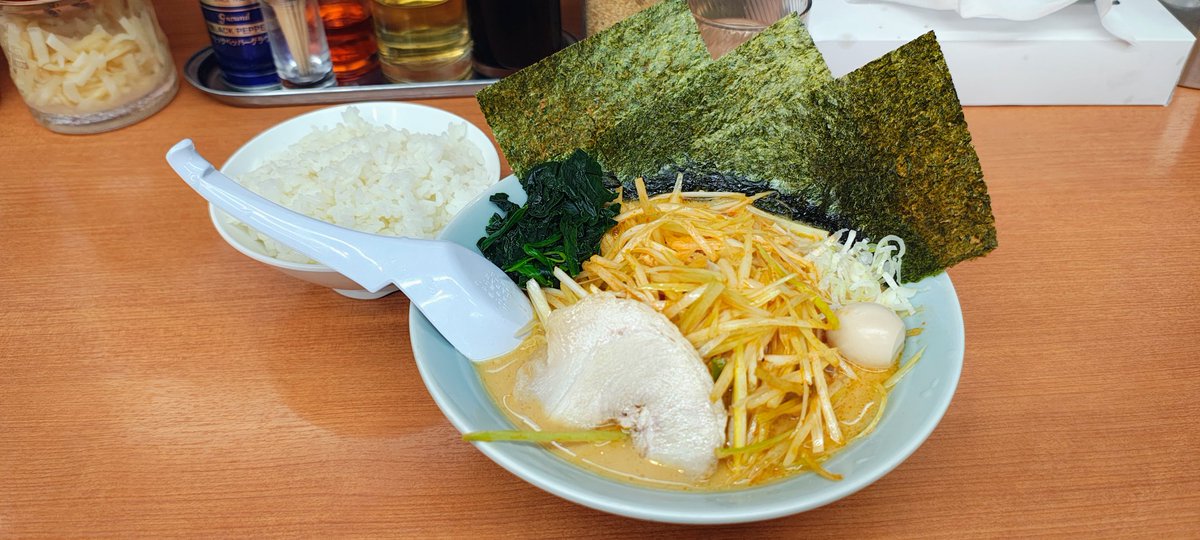Mituki0726's tweet photo. ラーメンラーメン https://t.co/oSN2CrLw8F