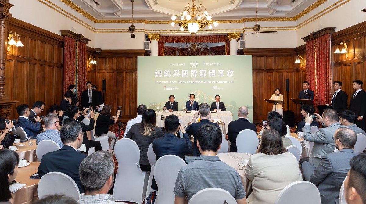 karenkuo__'s tweet photo. At a TFCC reception on June 18, President Lai thanked foreign correspondents for showing the world Taiwan’s democracy, freedom, and vitality. Amid Beijing’s growing pressure on Taiwan coverage, he urged continued reporting on a free, resilient, and prosperous democratic Taiwan. https://t.co/wlgMlzk7HC