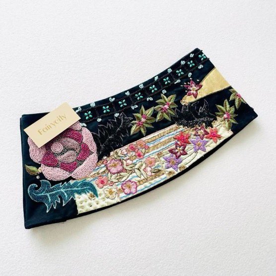 revesrosess's tweet photo. Blumarine embellished belt SS 2003 https://t.co/xelFlsl01A
