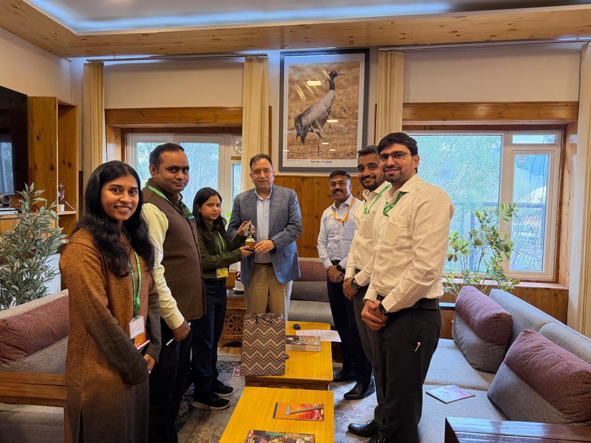 INGAF_CGA's tweet photo. The Indian Civil Accounts Service (ICAS) Officer Trainees 2024 Batch, called on to Sh. Ashish Kundra, Chief Secretary of UT of Ladakh during their study tour and attachment to Ladakh Finance Deptt.
During their attachment Officer Trainees get exposure of strategically significant and geographically distinct region of Ladakh and ground level knowledge of governance framework, developmental initiatives and financial administration of the UT of Ladakh
@CGAofIndia 
@LadakhSecretary