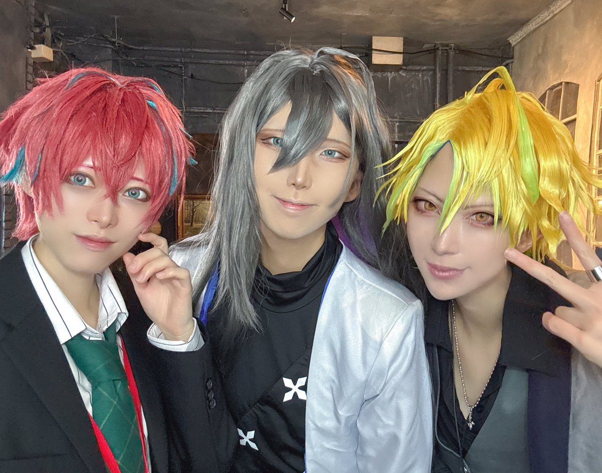 akayaaman's tweet photo. cos

まてんろ併せ🐺🐺🐺🩶
幸せな時間をありがとう🥰
また遊んでなん🎶

カメラマンさんも遠出からありがとうございました🙇‍♀️地元トークたのちかたです😍 https://t.co/1QlklZ1Pyy