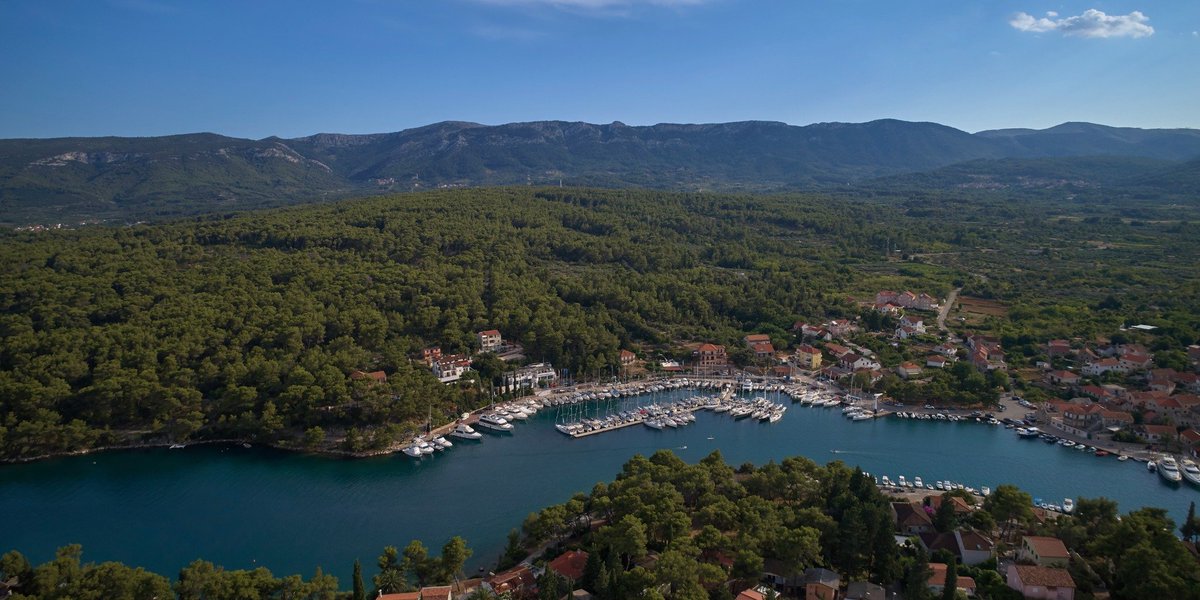ACImarinas's tweet photo. ACI marine Pula, Skradin, Vrboska i Slano osvojile su priznanje Top Marina 2026 i svrstale se među 400 najbolje ocijenjenih marina na svijetu prema ocjenama korisnika platforme Navily.
#aci #acimarinas #topmarina #navily #boaterschoice https://t.co/720ooEcUDM