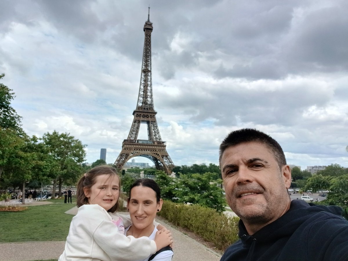 SantiUcha's tweet photo. Paris 😍 https://t.co/HzIMYEYMiK