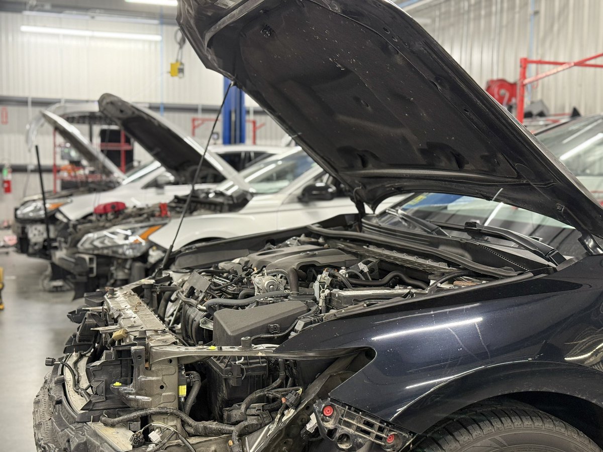 SH_Collision's tweet photo. ⚒️ 🚘 Getting down to the core, with the opportunity to restore more 

If you experience a collision: 
📲 Call our team at 251-460-1000

🛠️ Come see us today at 1105 I-65 Commerce Dr. Mobile, AL 36606 https://t.co/AS5dvePTlT