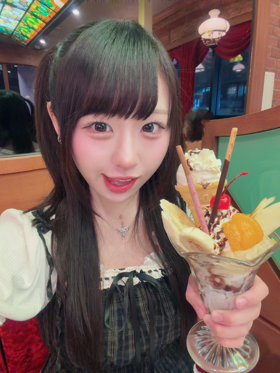 mikoto_eat's tweet photo. パフェたべにいこう〜o̴̶̷̤  ̫ o̴̶̷̤♩ https://t.co/sFtyG2FmAp