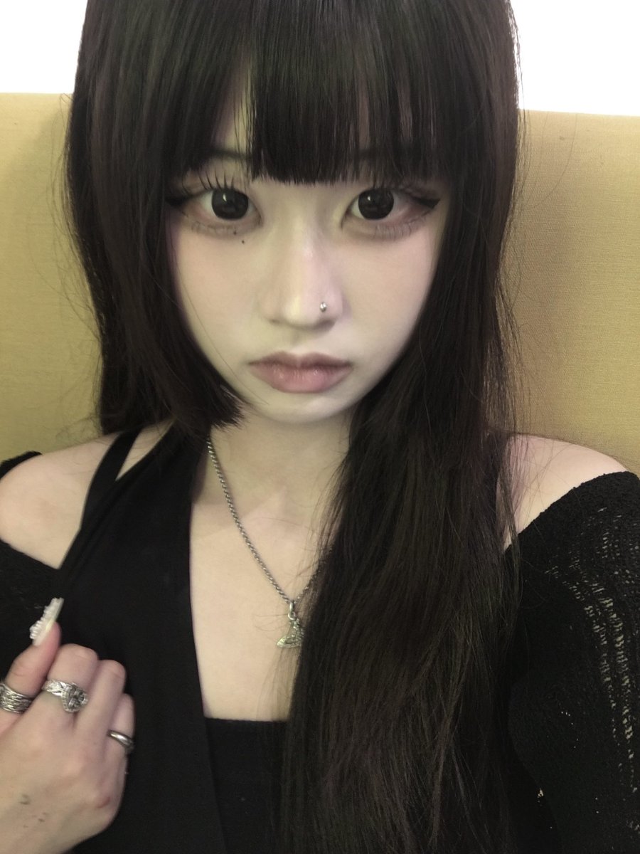 aeriiddang's tweet photo. 부끄러 https://t.co/yzvrF3o10j