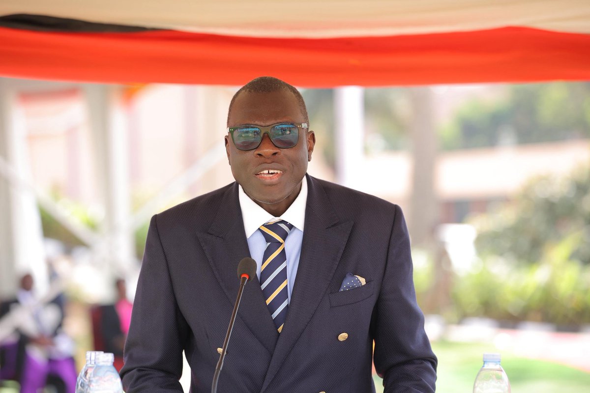 MoJCAUG's tweet photo. Deputy Solicitor General Charles Ouma has urged graduates of the 53rd LDC Graduation Ceremony to harness law, technology, and ADR to build a more justice centered Uganda. @LDC_Uganda @@MoJCAUG https://t.co/AbJ1l3dsXU