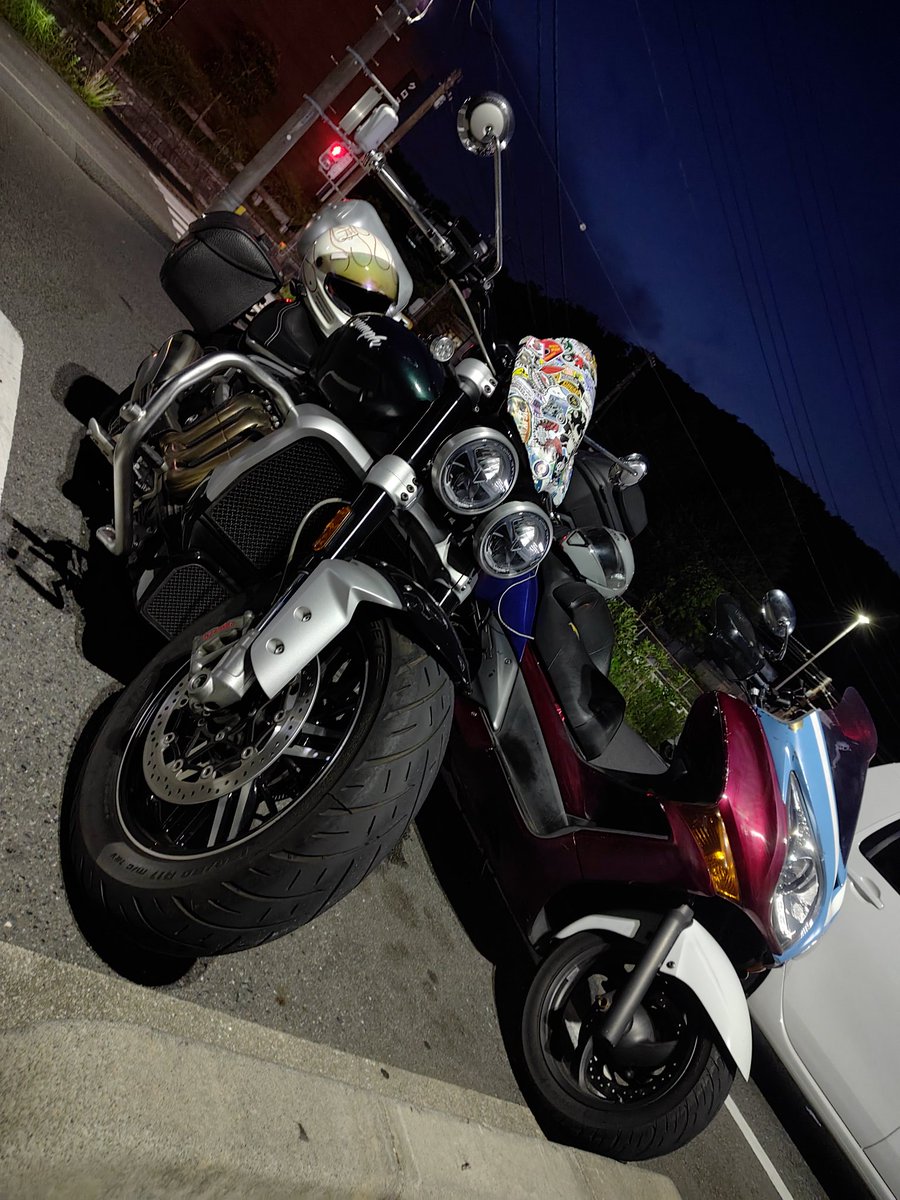 ROCKET3_89's tweet photo. 出張で暫く一緒に走れなくなる友人とナイツー
今晩は涼しくていいツーリングが出来た https://t.co/9ZxOt1dYYW