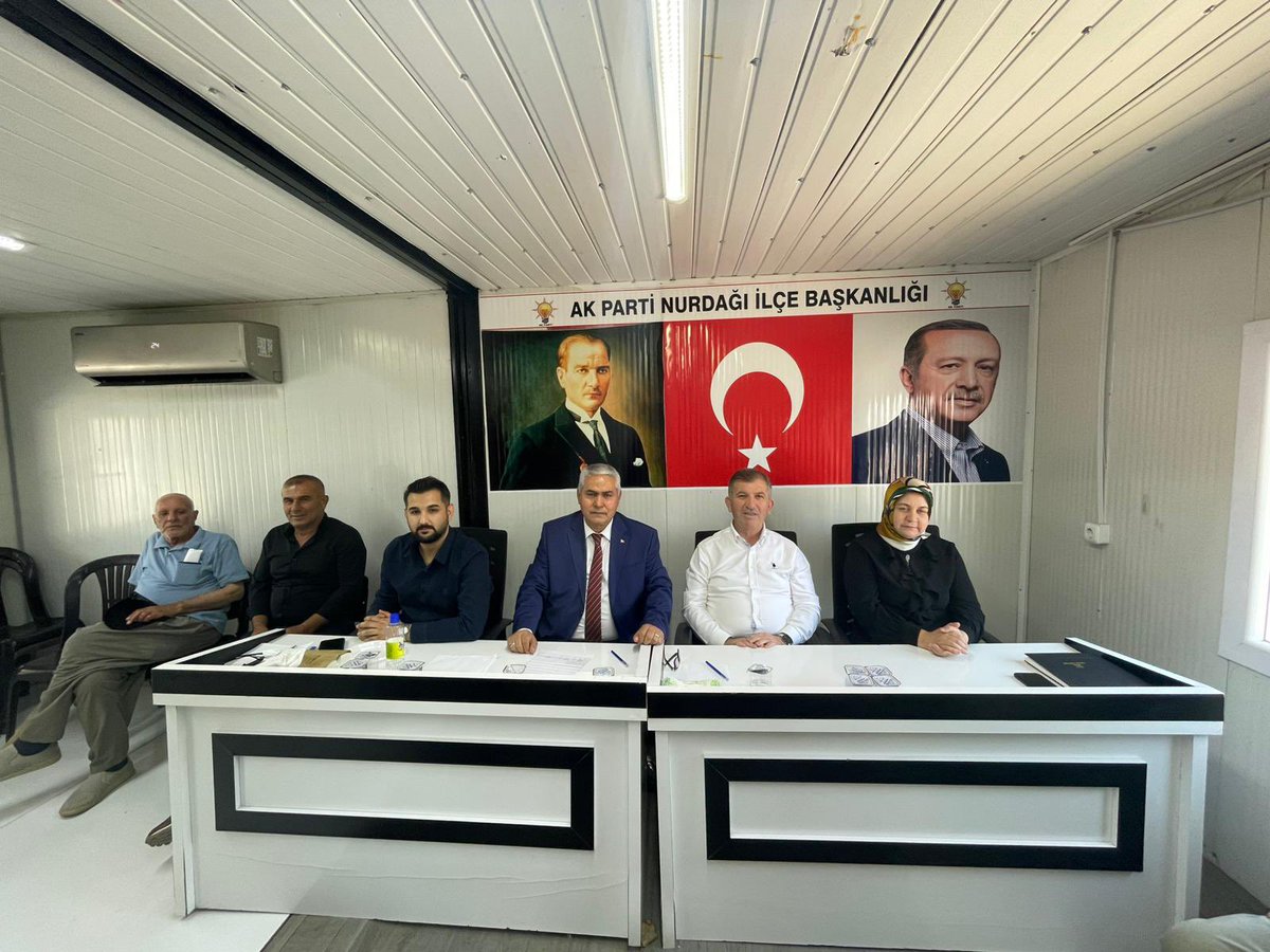 Mustafa_yigiit's tweet photo. Haftalık Olağan Yönetim Kurulu Toplantımızı, İl Yönetim Kurulu Üyemiz Sayın Yasin Karayılan’ın katılımlarıyla gerçekleştirdik.

Toplantımızın hayırlara vesile olmasını temenni ediyorum. 

@abuyukgumus 
@hakanaksu058 
@fmfedaioglu 
@iekarayel https://t.co/04qrIpDZRM