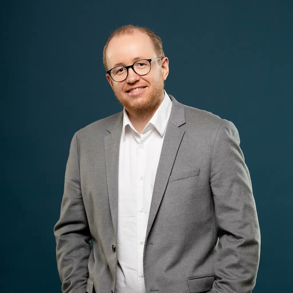 e_sportfr's tweet photo. 🗣️: "Je n'ai jamais été aussi confiant pour l'avenir de l'esport"

Directeur de l'esport chez ESL FACEIT Group, Sebastian Weishaar nous a accordé une interview pour évoquer l'avenir de l'industrie en France et à travers le monde.

👉 https://t.co/JgDklOxEt6

#IEM #ESL https://t.co/d5U8iHBcEr