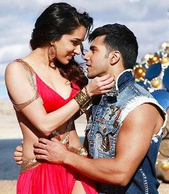 varunmylifeline's tweet photo. 11 years of suru and vinnie 🥹❤️ im 11 years of shraddha fan and also varshraa fan 😭🥹 please comeback na varshraa #11yearsofabcd2 #abcd2 #varshra #wewantvarshraisback 
@varun_dvn @shraddhakapoor https://t.co/XfiFToSpBQ
