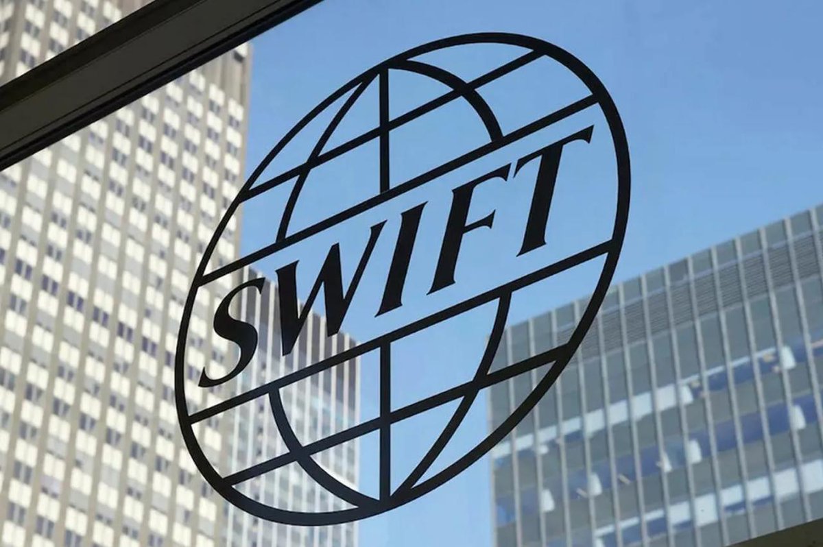 maksymsakharov's tweet photo. SWIFT connects over 11,000 financial institutions. CFOs still cannot see their cash positions in real time.

83% of corporates say live treasury data is critical. Only 31% of banks build for it.

Cross-border settlement still takes days. The infrastructure exists. The visibility does not.

Companies are not waiting for banks to catch up. They are moving treasury operations onto programmable rails. Stablecoins for settlement, on-chain accounts for tracking it.

This is happening first in emerging markets, mostly out of view. Corporate treasury is changing faster than retail, and most people are watching the wrong chart.