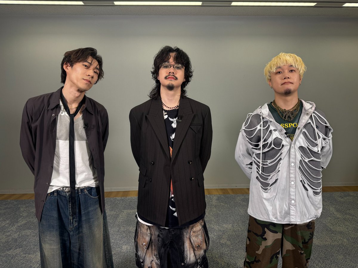 MAPPA_Info's tweet photo. ◤#MAPPA15th  Info 📢◢ 

／ 
「#MAPPA 15周年記念 ラインナップ発表会」
『MAPPA 15th Anniversary Movie』解禁！🎉
＼ 

PEOPLE 1書き下ろしとなる楽曲『生活』にのせた
MAPPA制作の「MAPPA 15th Anniversary Movie」を公開いたしました✨ 

▼MAPPA 15th Anniversary Movie 
https://t.co/D17ulAfHPN

🎥「ラインナップ発表会」はこちら！
https://t.co/HmfsmkgoGT

#PEOPLE1