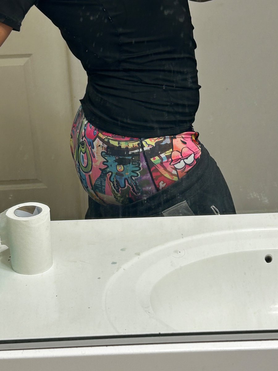 plutoiooobvhl's tweet photo. Yall wan see it With out the drawls on???🫦🍑🥴
#dmvfreaks #dcfreaks https://t.co/odP5x8Ldbx