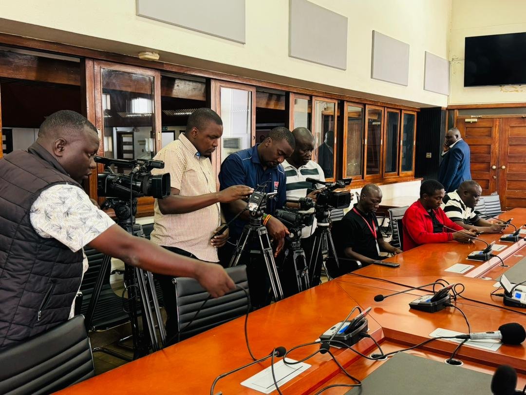nichotourguide's tweet photo. This morning, mps from #kasese ,#Rubirizi and #Fortportal gathered at parliament for a press conference about the upcoming #Rwenzorimarathon
Thread👇 https://t.co/oodhY5OqXt