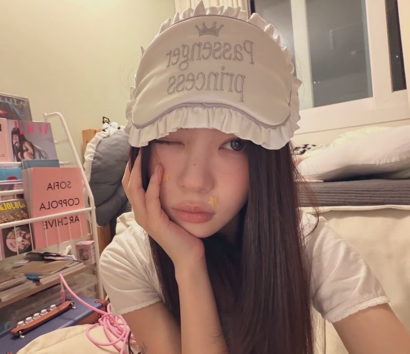 mood0lli's tweet photo. may’s #edtwt intro  !  ୧

               ‿︵˓ ʚ♡ɞ ˓ ︵ ͜

 ⋆ 𝜗𝜚 ˚ she /her • 16 •  fr/eng

           gw : 40kg   ugw : 37kg ⋆ 𝜗𝜚 ˚ 
 
⋆ 𝜗𝜚 ˚ multistan • multifandom
  ♡/⟳ for moots ! #ricecaketwt https://t.co/9pyeg70TbG
