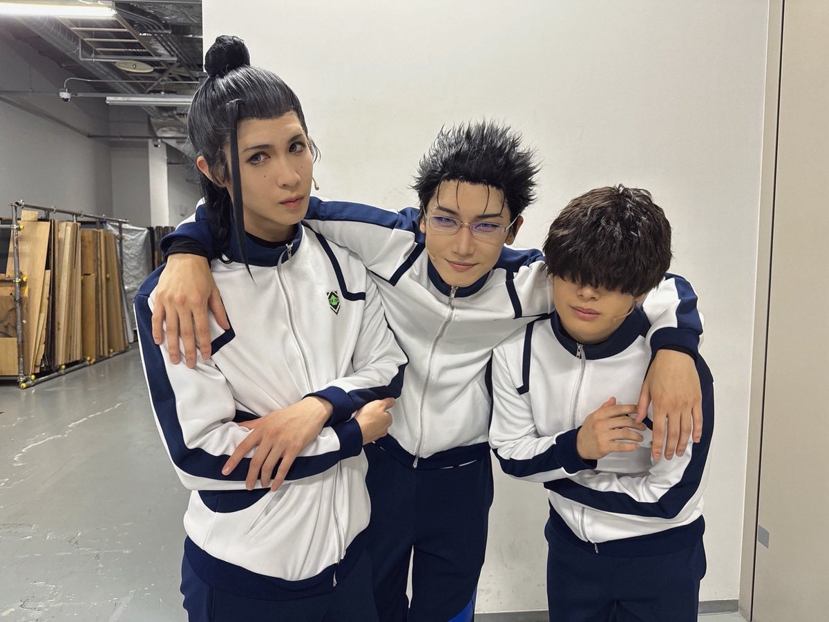 bmk_kempa's tweet photo. 舞台『#ブルーロック 』-Re EPISODE 凪-
東京8日目ありがとうございました⚽️

いよいよあと2日！
最後まで走るぞおお！！

明日もこの3人で勝ちに行きます🤝🤝

#エピ凪
#二子一揮 https://t.co/EZTD6d4xeG