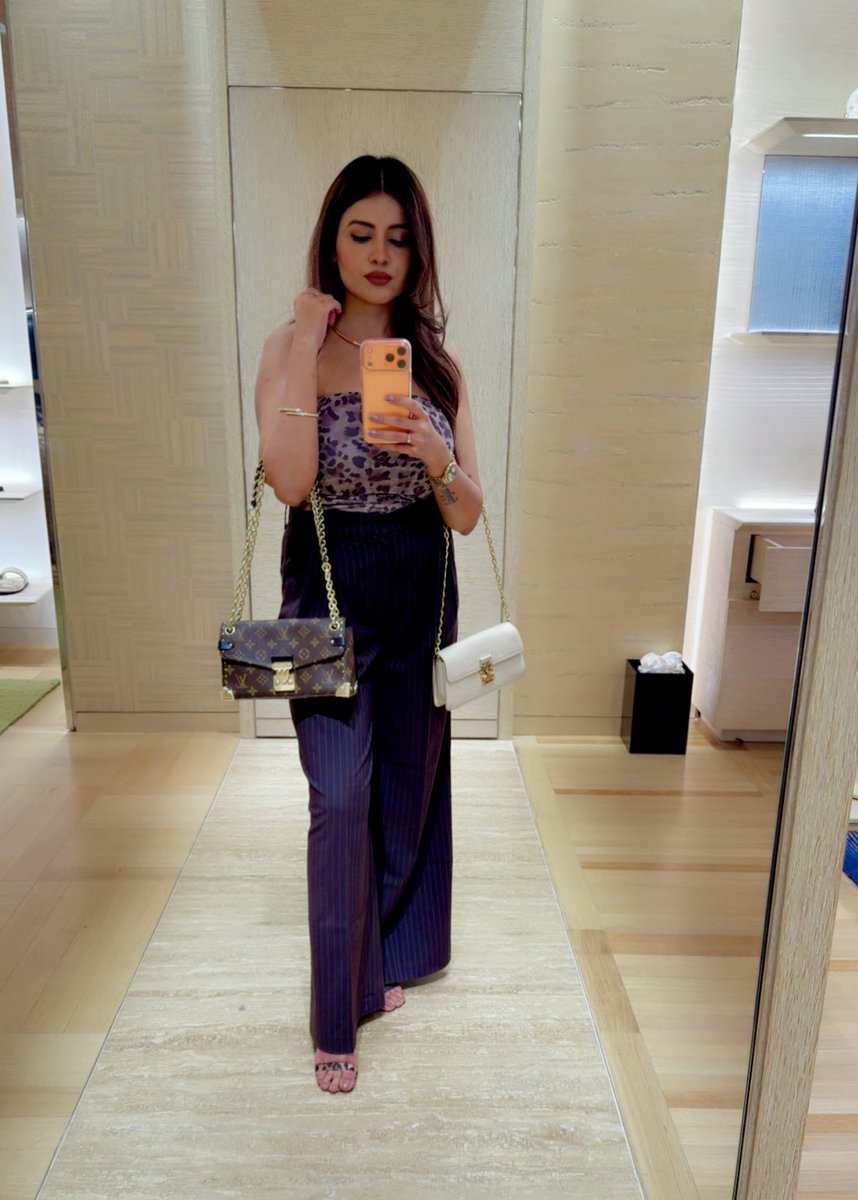 thenidhiji's tweet photo. New bag 😍 https://t.co/BPD2Dl4c8t