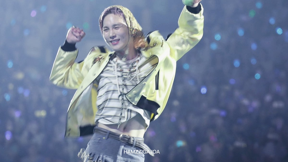 kibum_tummy's tweet photo. Dont ask me colour of anything https://t.co/uRyyKB7FiA