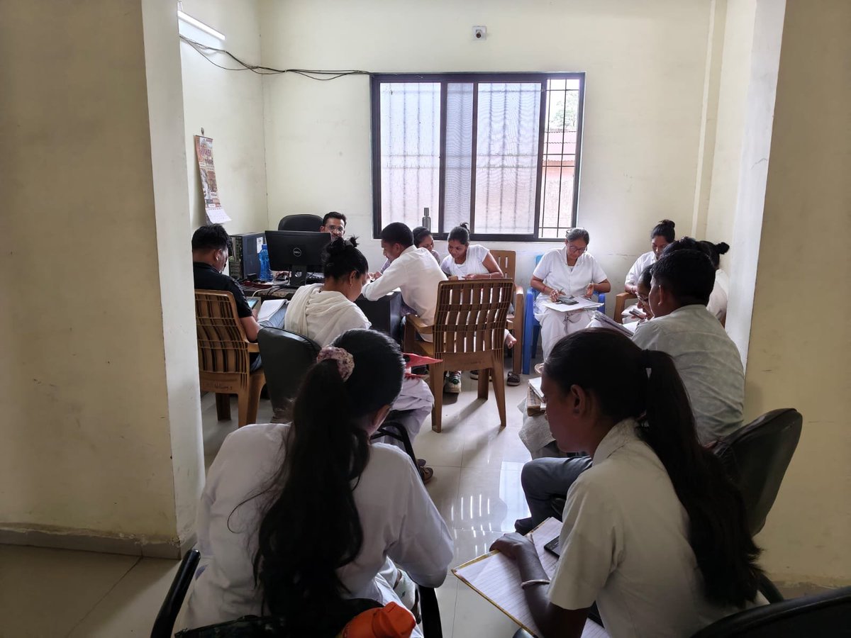 thonetrang77417's tweet photo. 🏥🇮🇳
#HEALTHTEAM 
#NETRANGBLOCK 
#FHW #PHC 
#TECHO+ #ONLINE #DATA #ENTRY 
#AYUSHMEDICALOFFICER 
#FHS #TFHS https://t.co/aCCuv2bbcD