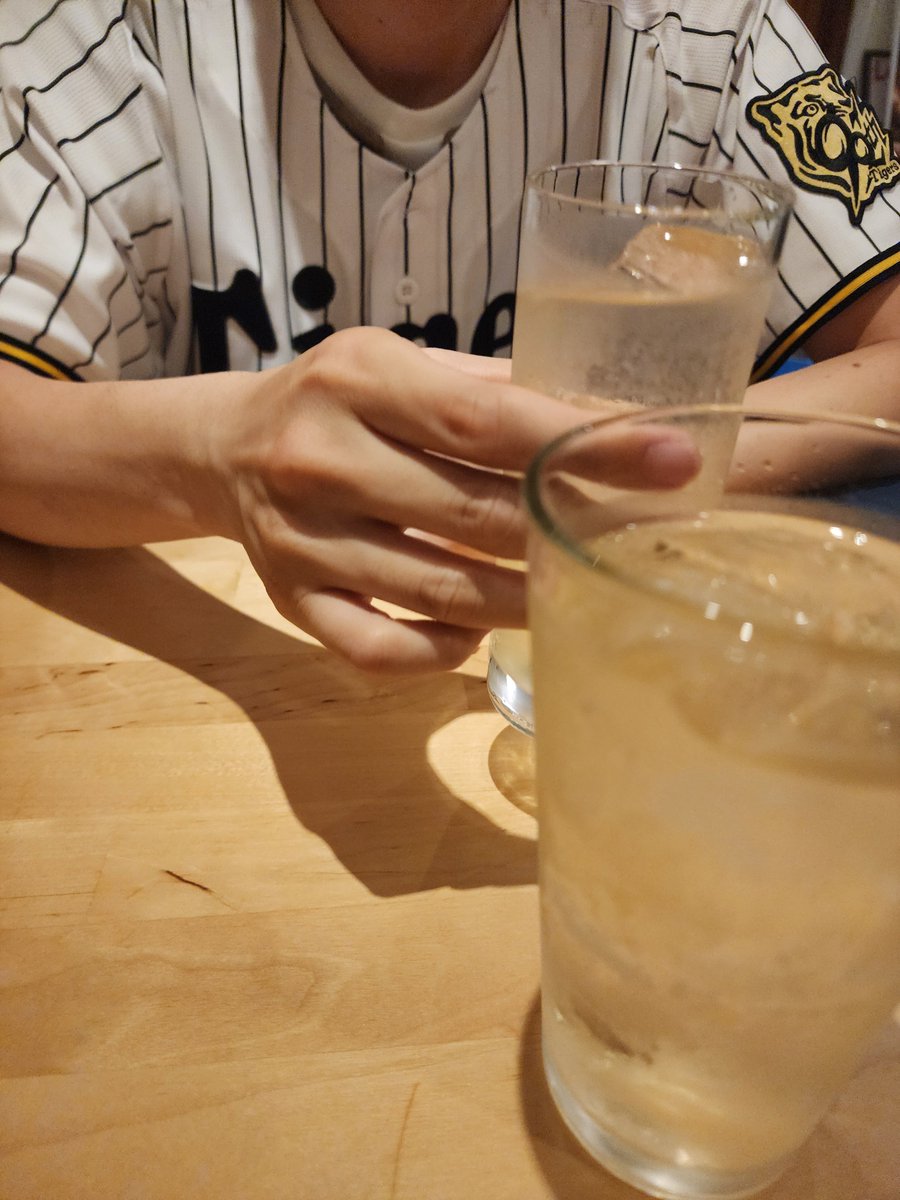 Akilatte11's tweet photo. 🍻 https://t.co/z7hB76aOFc