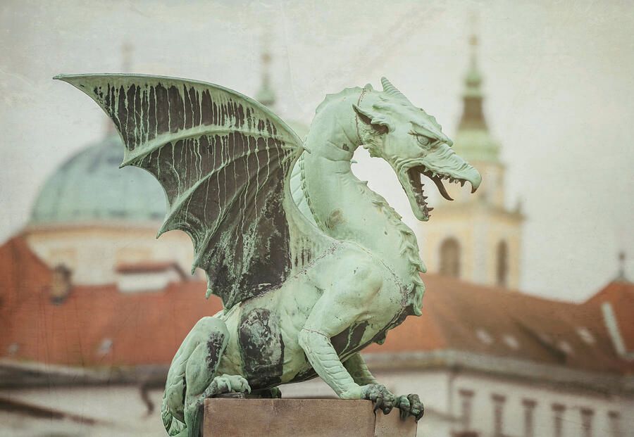joancarroll's tweet photo. Dragon Bridge Statue 2 Ljubljana Slovenia! https://t.co/8lREEK0Plq #dragon #statue #ljubljana #slovenia #wings #sculpture #monument #mythical #travel #travelphotography #textures #spires #domes #giftideas #wallart #artforsale @joancarroll https://t.co/bvOVTON2pZ
