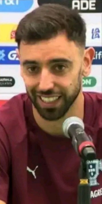 tweetsesko's tweet photo. 🚨 Bruno Fernandes Addresses the Instagram Criticism From Ronaldo Fans: 

Reporter:🗣️" Bruno, you've probably seen the comments from some Ronaldo fans criticizing you for not passing to Cristiano. What do you have to say?"

Bruno: 🗣️"Of course I've seen them, and I understand why people are frustrated. But only players truly know what it's like to make split-second decisions under pressure. Sometimes you make the wrong choice. it happens. It was never my intention to ignore Cristiano. We're all trying to win. Why would I deliberately choose not to pass to the greatest goalscorer of all time?"

Reporter: 🗣️"What would you like to say to the Ronaldo fans who are trolling you?"

Bruno:🗣️ I respect everyone's passion, but I won't let social media define the truth. Some people have already decided that I dislike Cristiano, and that's simply not true. They don't know what goes on inside the team or on the pitch. No one loves and respects Cristiano more than those of us who share the dressing room with him. At the end of the day, their opinions won't change how I feel about him or how committed I am to helping Portugal win."